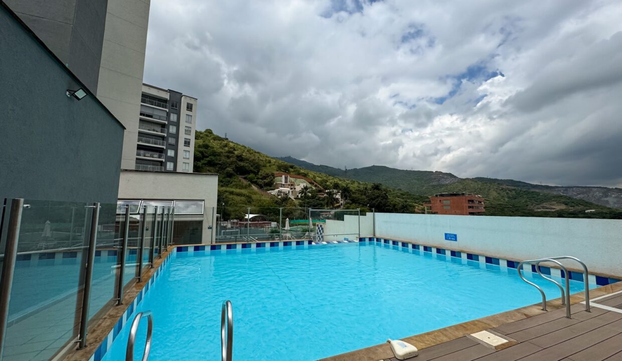 WhatsApp Image 2025-11-21 at 6.36.08 PM (2)