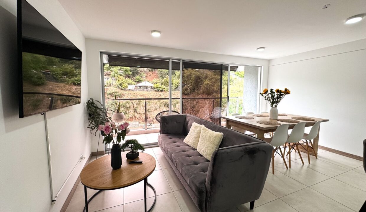 WhatsApp Image 2025-11-21 at 6.36.08 PM (3)