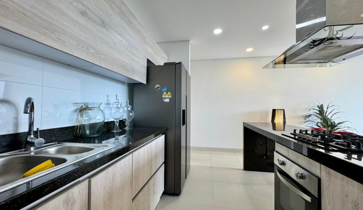 WhatsApp Image 2025-11-21 at 6.40.25 PM (6)